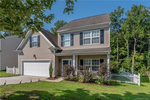 7913 Bushy Creek Drive sold home in Avery Glen, Charlotte, NC