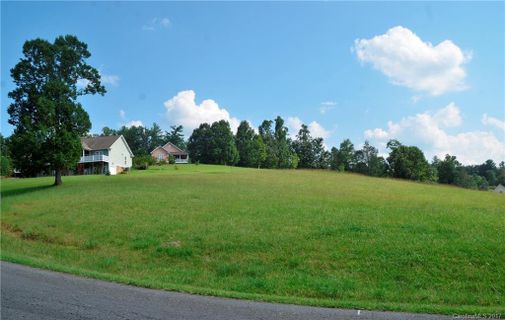 40 Ivy Meadows Drive 2 sold home in Ivy Meadows, Weaverville, NC