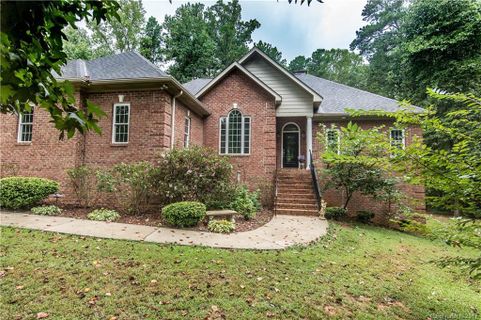 110 Lindbergh Lane