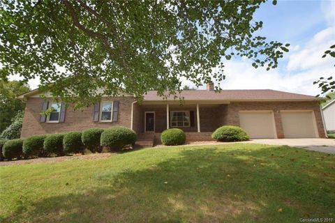 2507 Blake Court