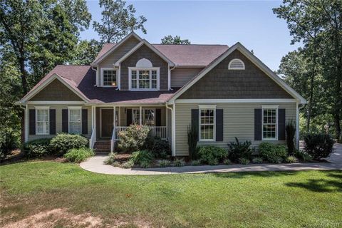 175 Sailors Rest Road sold home in High Rock Lake, Lexington, NC