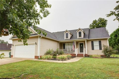 1250 Laurel Woods Drive