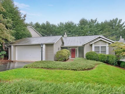 16 Cedarcliff Circle