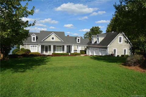 1548 Museum Road