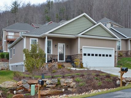 7 Bee Tree Village Parkway