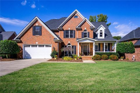 912 Ashford Way 4
