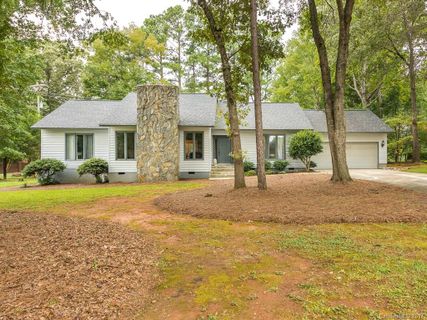3001 Southampton Circle