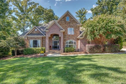 1200 Cheslton Court