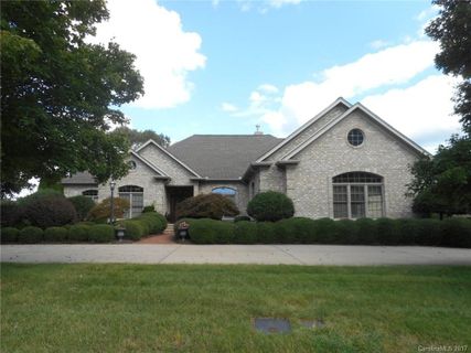 318 Laurel Valley Way 7