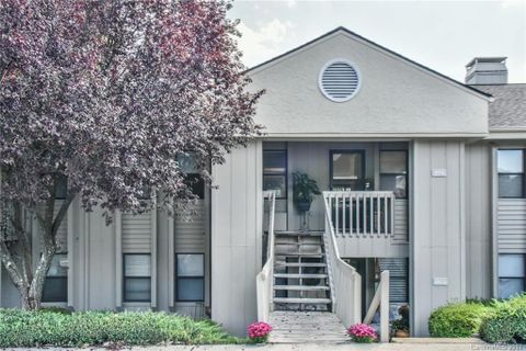 604 Abbey Circle Unit F4 (Upper)