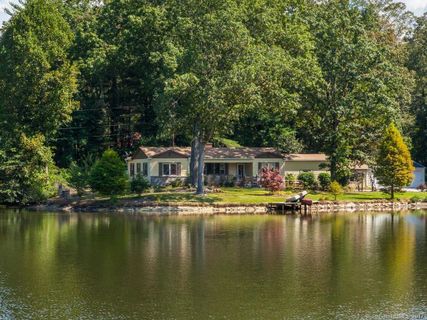 321 Lake Circle Drive