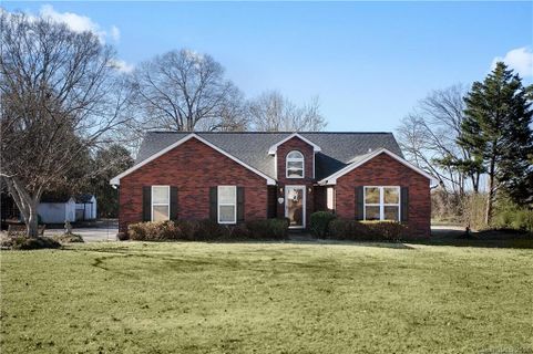 720 Tammy Drive 3