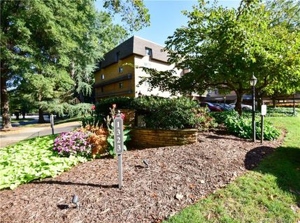 1323 Queens Road 403 sold home in Charlotte House, Charlotte, NC