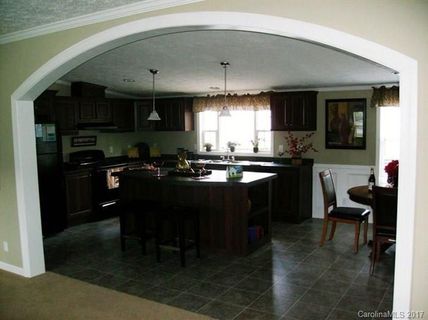 2001 Hartman Street 85, 86a