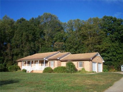 918 Bell Farm Road