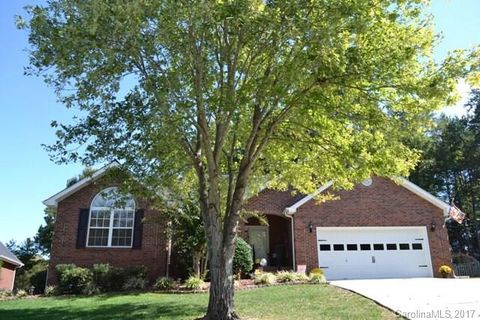 1114 Blowing Rock Cove