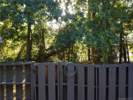 4160 Charlotte Highway