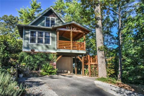 45 Buchanan Avenue sold home in Oakhurst, Asheville, NC