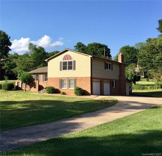 1306 Oak Canopy Road sold home in Hillcrest Acres, Lincolnton, NC