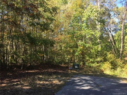 18 Sunshine Acres Road sold home in Sunshine Acres, Sylva, NC