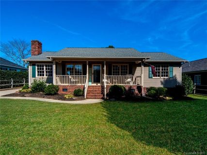 3650 Farm Lake Drive