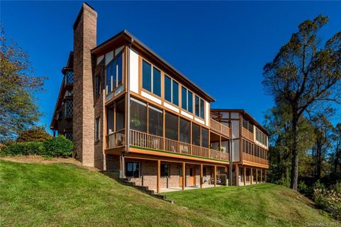 1704 Fleetwood Plaza
