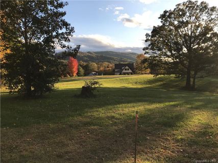 15 Autumn Leaf Drive 16 sold home in Grand Highlands Waterford Lake, Fletcher, NC