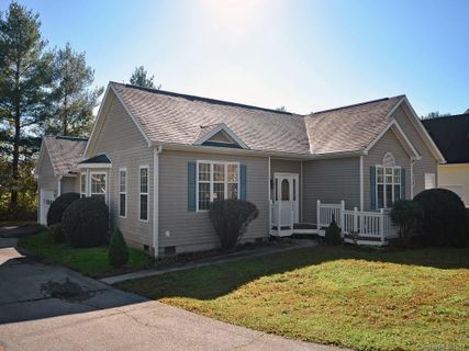 144 Kingfisher Lane