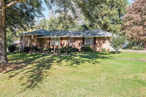 305 Brookwood Drive