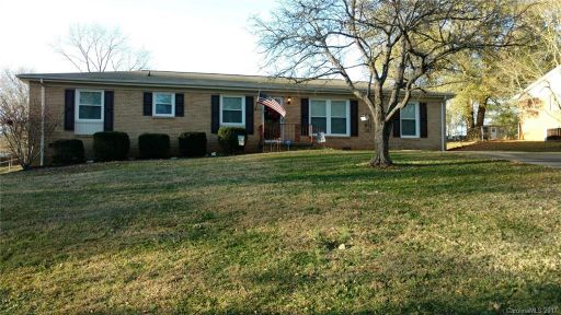2926 Poplar Circle
