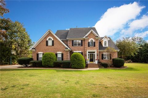 5026 Ancestry Circle sold home in Weddington Heritage, Matthews, NC