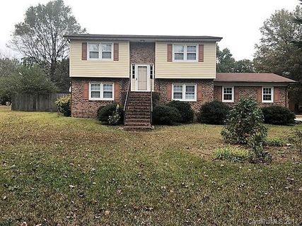 908 Forest Drive