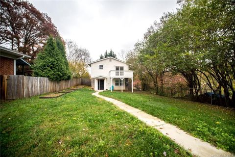 40 Laurel Loop