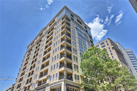 230 S Tryon Street 807