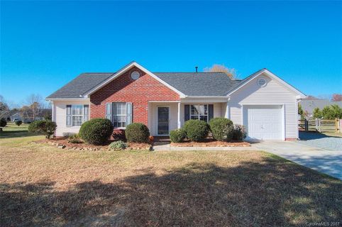 1007 Ridgefield Circle
