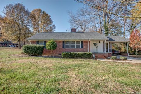 801 Black Springs Drive 2/2A