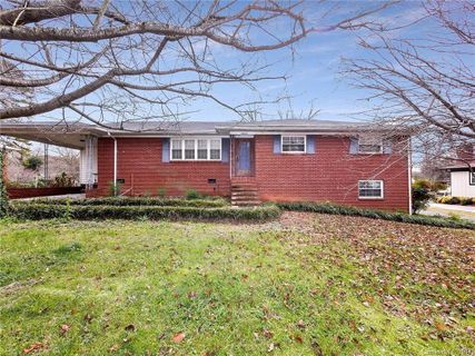 3832 Atlas Drive sold home in Arvin Hills, Charlotte, NC
