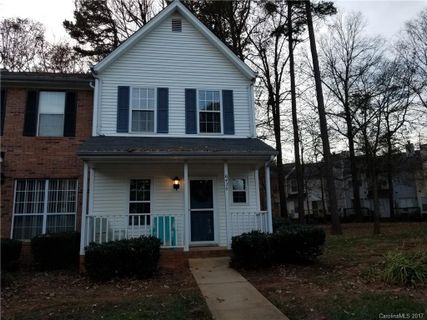 6420 Windsor Gate Lane sold home in Windsor Grove Homes, Charlotte, NC