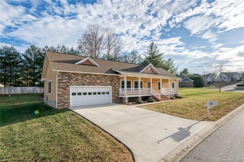 24 Amaretto Drive sold home in Cross Creek, Candler, NC