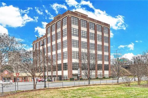 715 N Graham Street 402