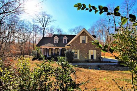 923 High Rock Point sold home in The Hylands, York, SC