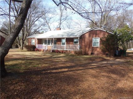 5914 Tuckaseegee Road sold home in Tuckaseegee, Charlotte, NC