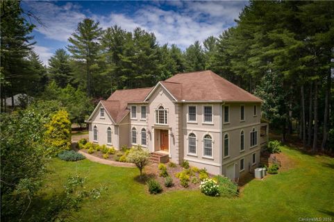 5 Dunnwoody Drive