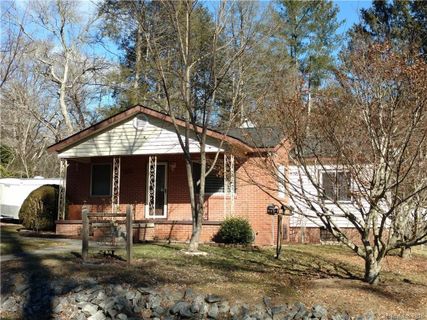 2303 E Morningside Drive sold home in Oakwood Terrace, Hendersonville, NC