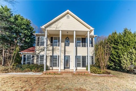 14519 Buckton Lane sold home in Oakcroft, Matthews, NC
