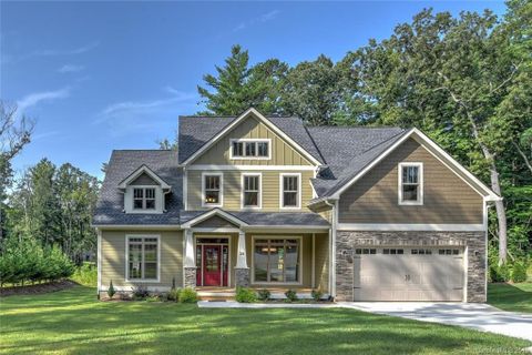 28 Quail Hollow Drive