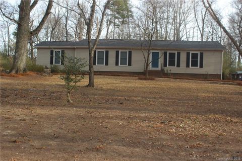 7608 Surry Lane