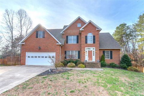 Previously sold for $276,500