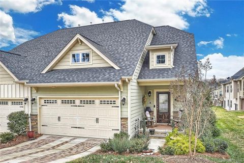 211 Aztec Circle