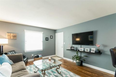 4317 Walker Road sold home in Cotswolds On Walker, Charlotte, NC